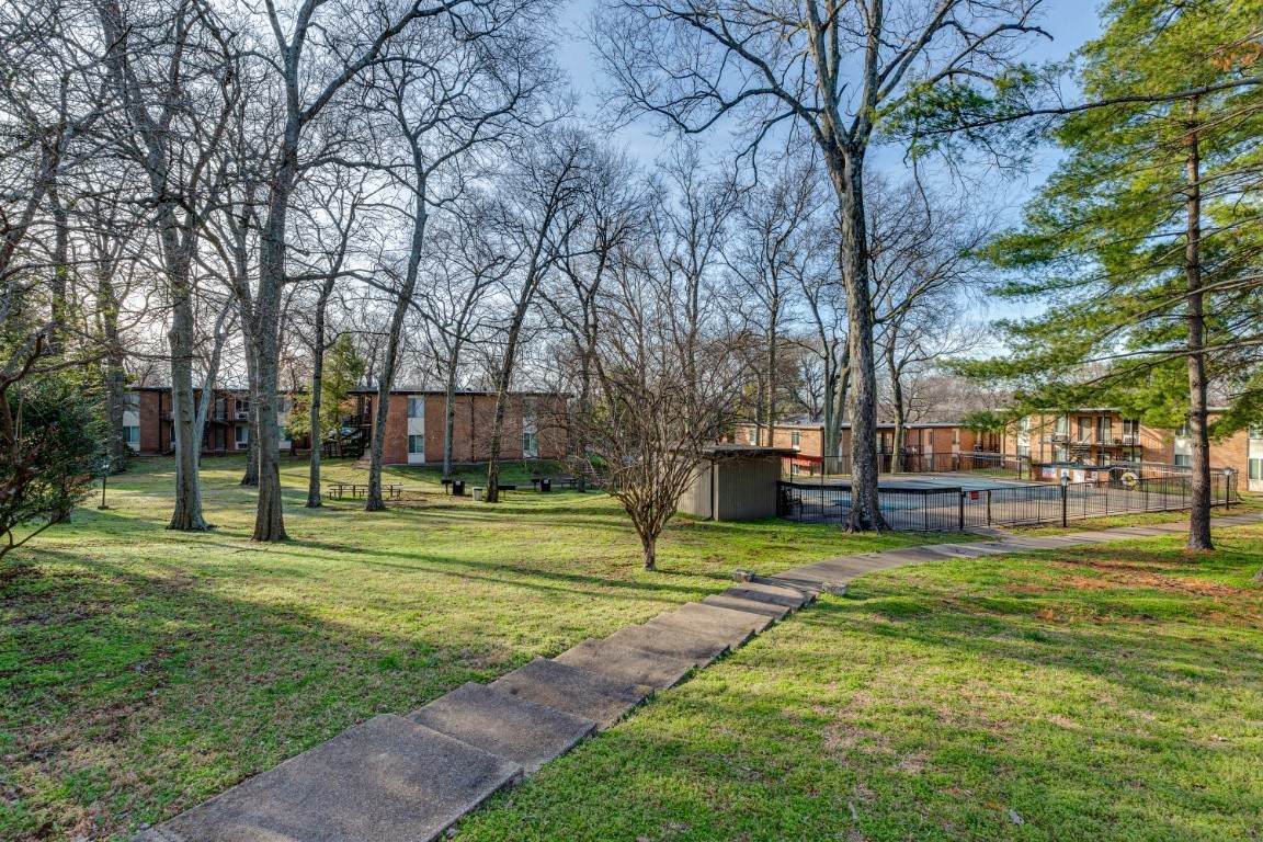 https://bt-photos.global.ssl.fastly.net/nashville/1280_boomver_1_RTC3180908-1.jpg