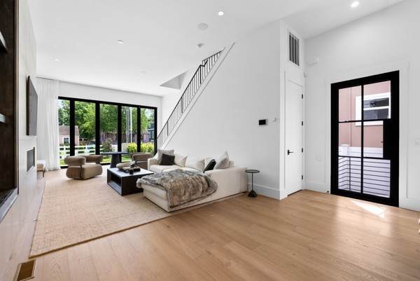 608B Moore Ave - Photo 1