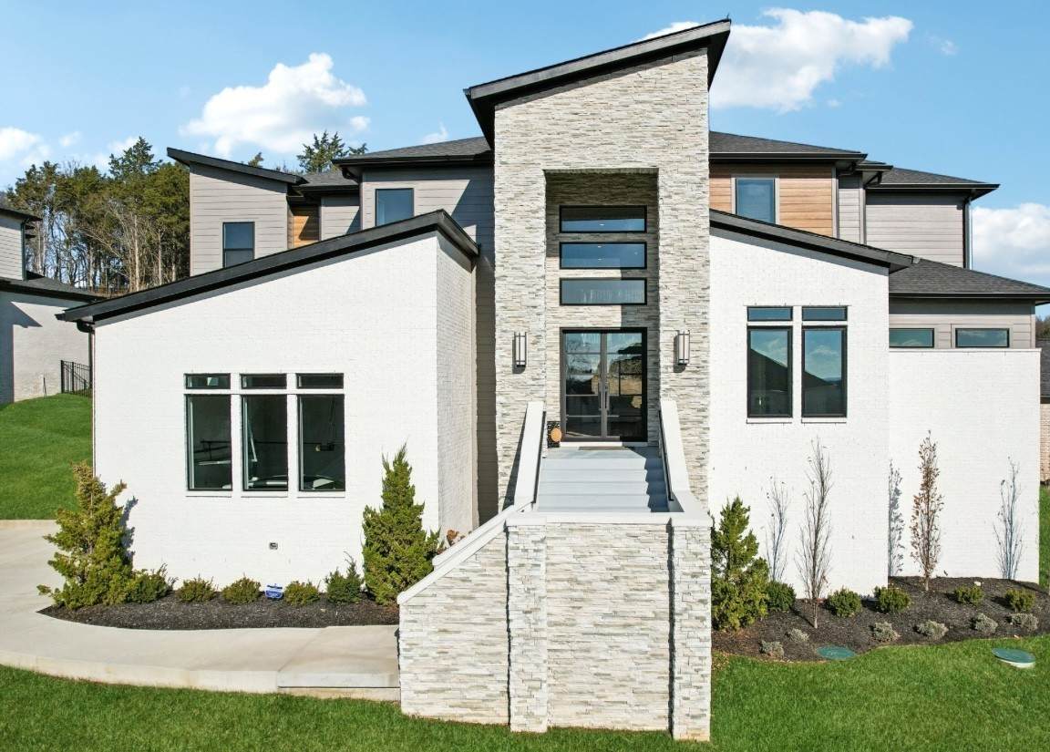 6100 Lookaway Cir - Photo 1