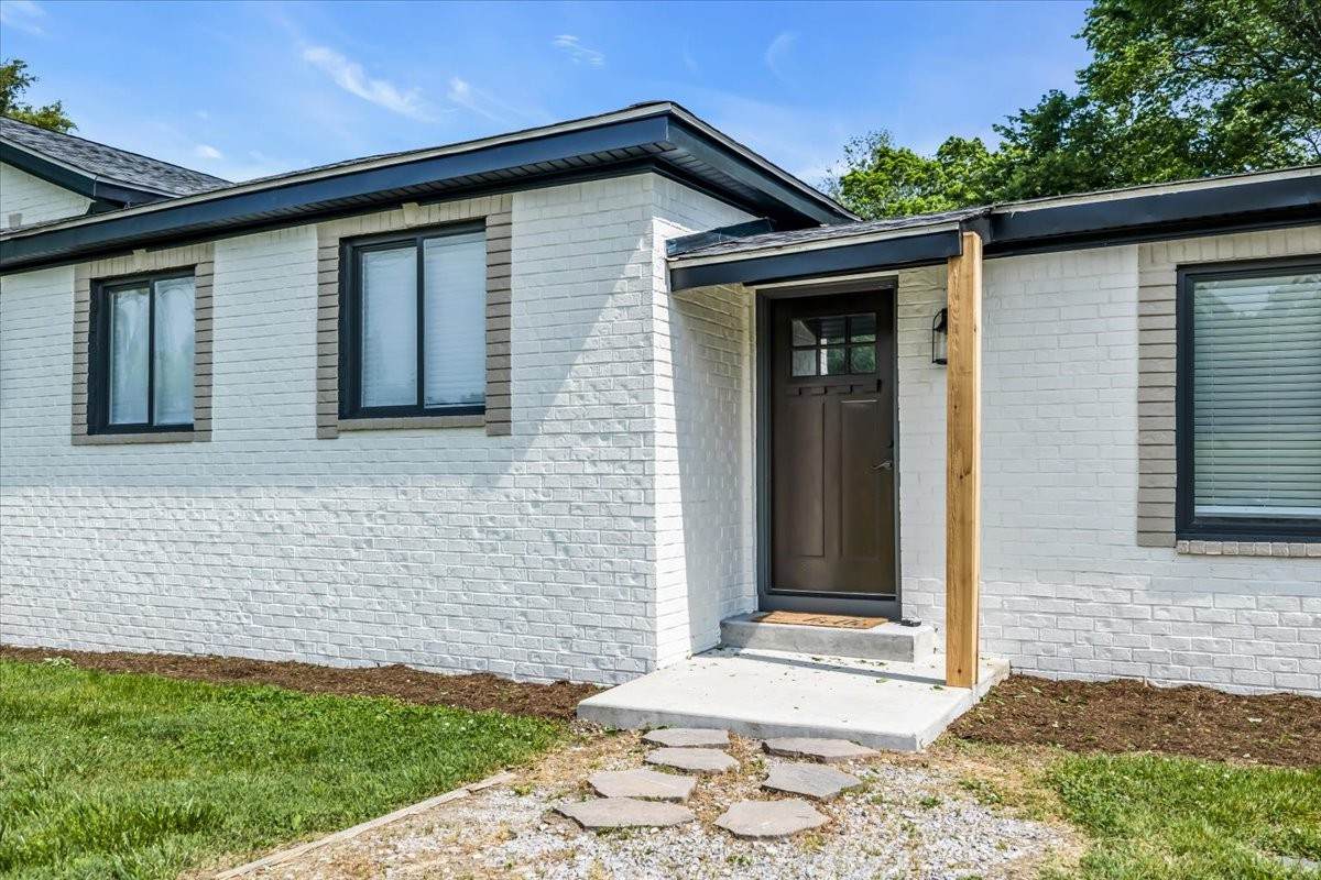 https://bt-photos.global.ssl.fastly.net/nashville/orig_boomver_1_RTC3183947-1.jpg