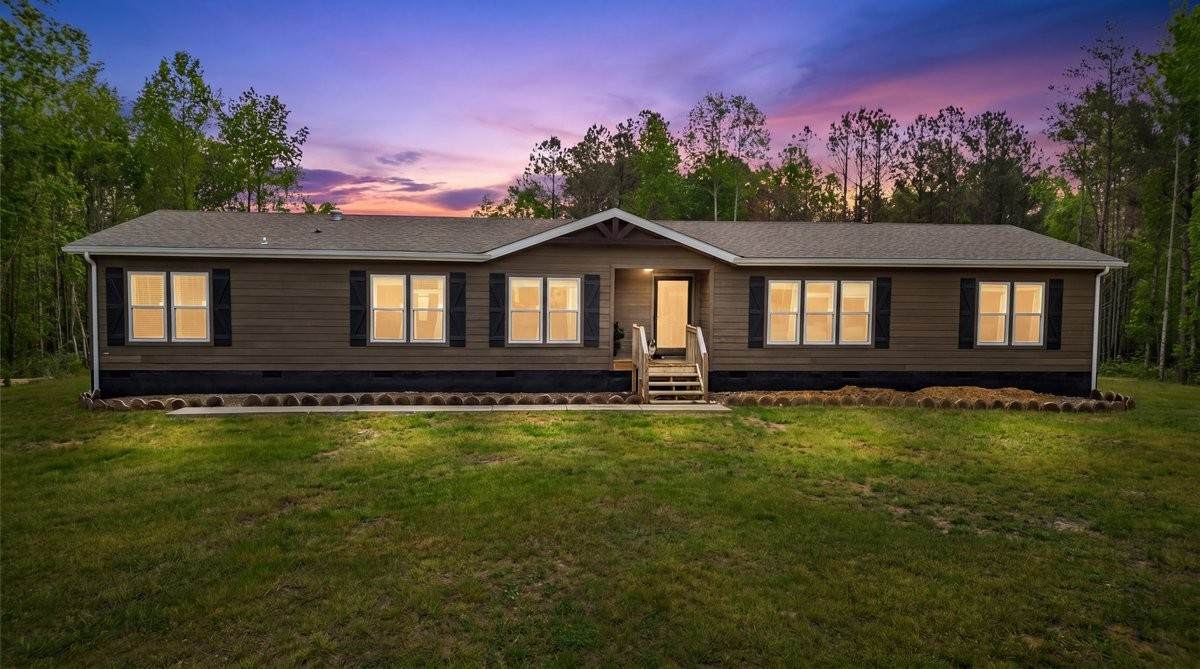 195 Roddy Springs Rd - Photo 1