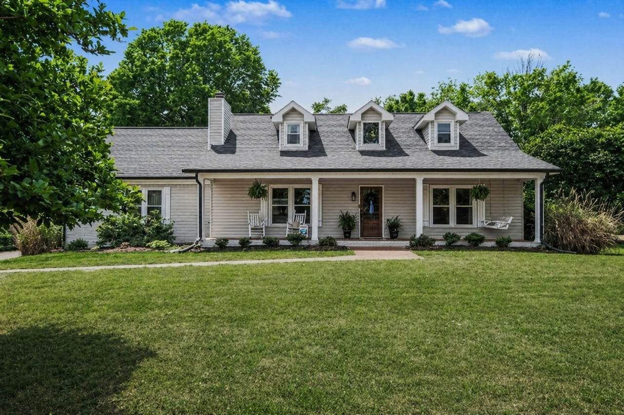 4812 Wayside Dr - Photo 1
