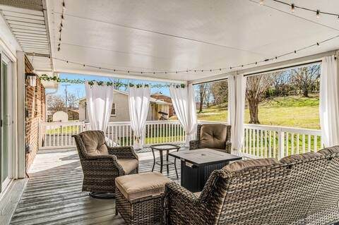 4013 Plantation Dr - Photo 1