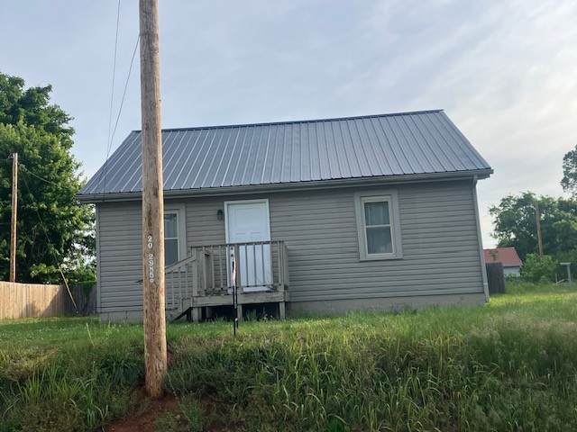 236 Tennessee Ave - Photo 1