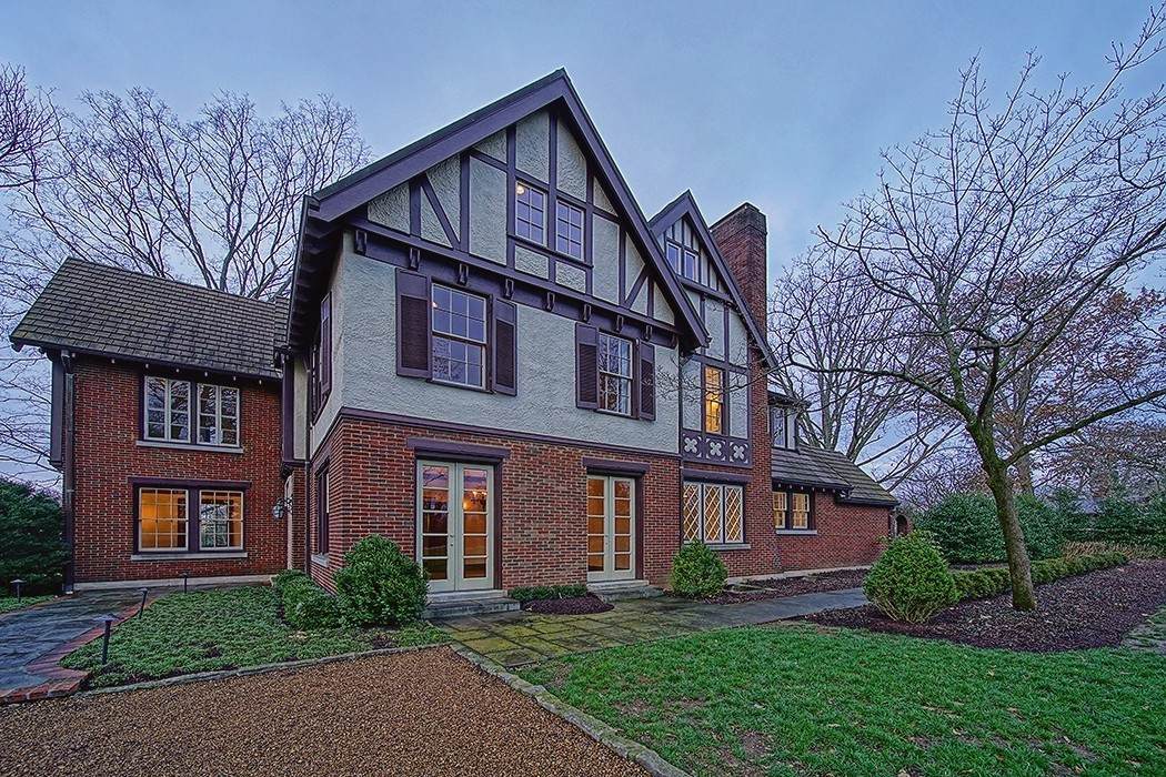 3944 Woodlawn Dr - Photo 1