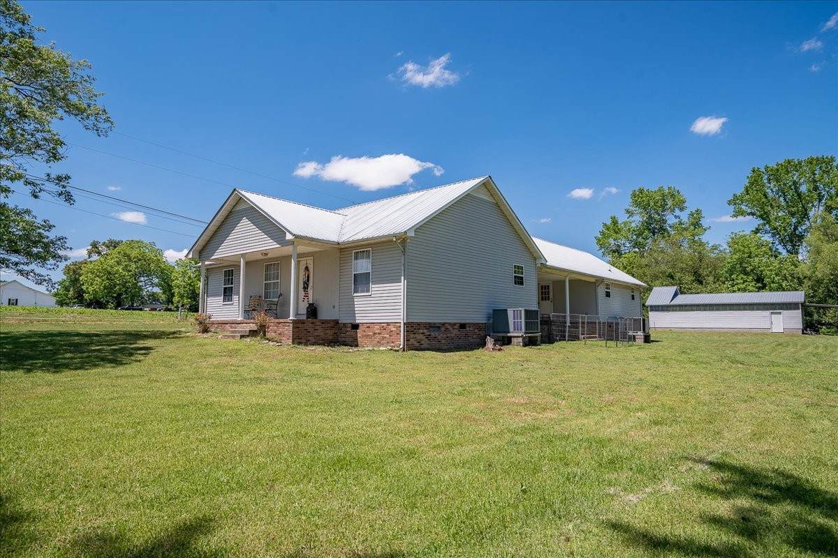 706 Tingle Trapp Road - Photo 1