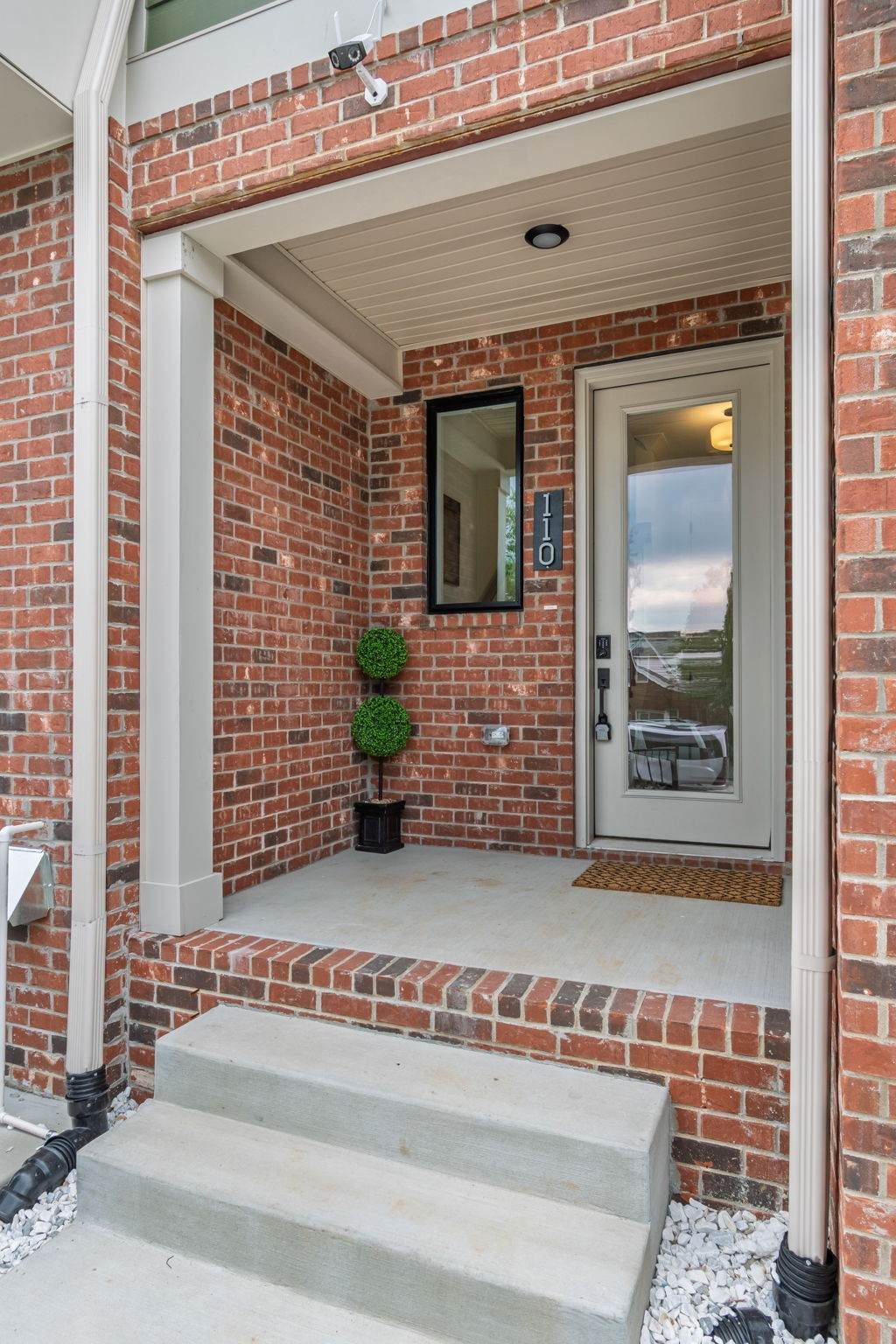 https://bt-photos.global.ssl.fastly.net/nashville/1280_boomver_1_RTC3200590-1.jpg