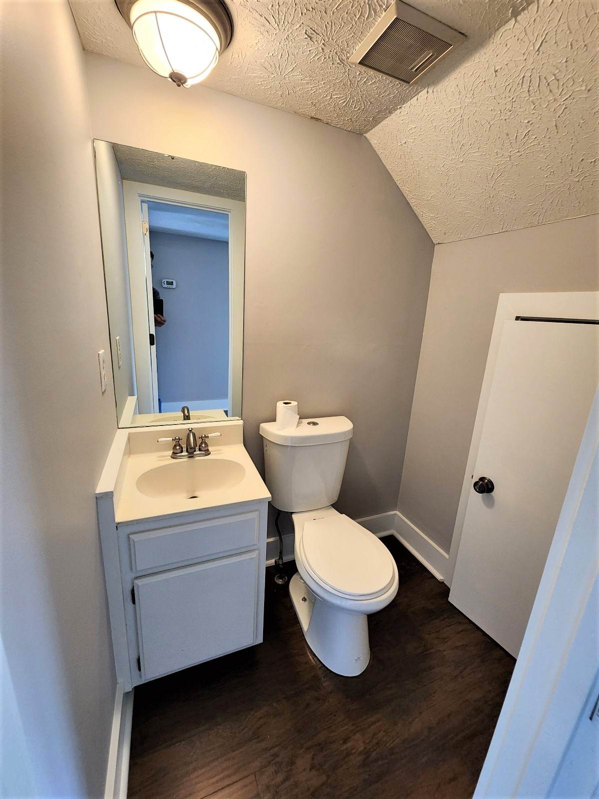 https://bt-photos.global.ssl.fastly.net/nashville/1280_boomver_1_RTC3211313-1.jpg