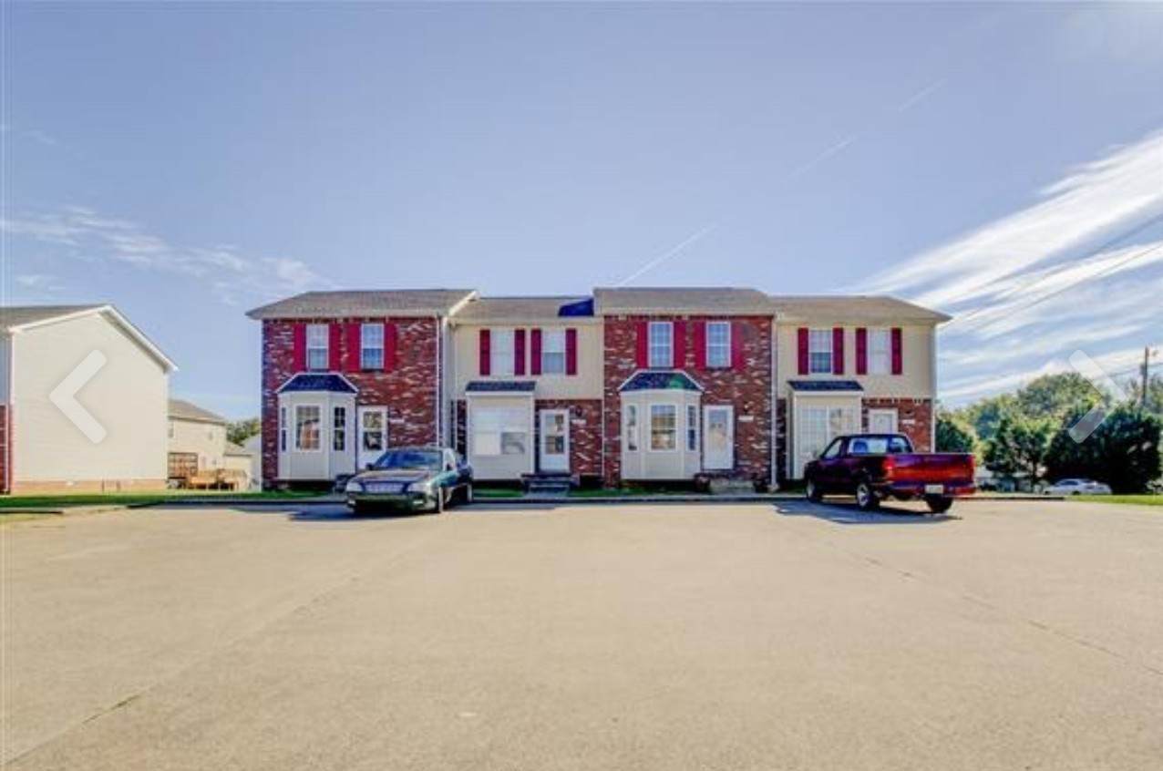 200 Tree Line Dr - Photo 1