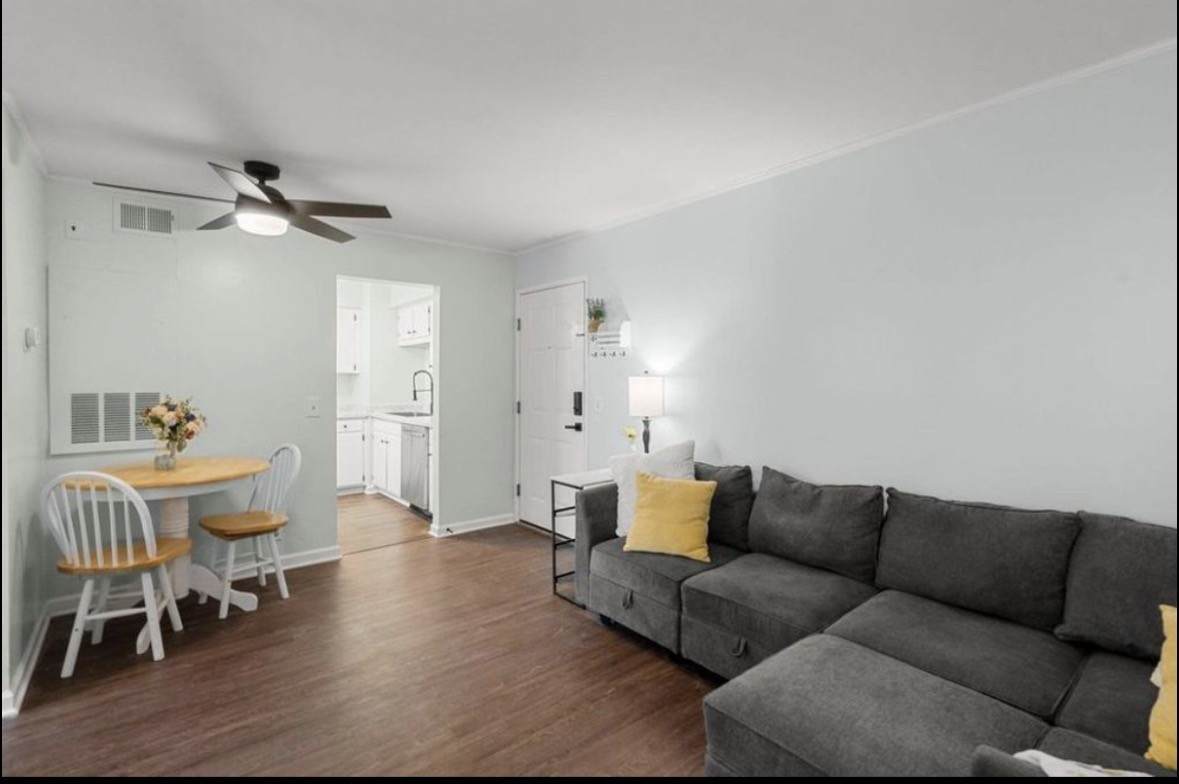 2325 Elliston Pl - Photo 1