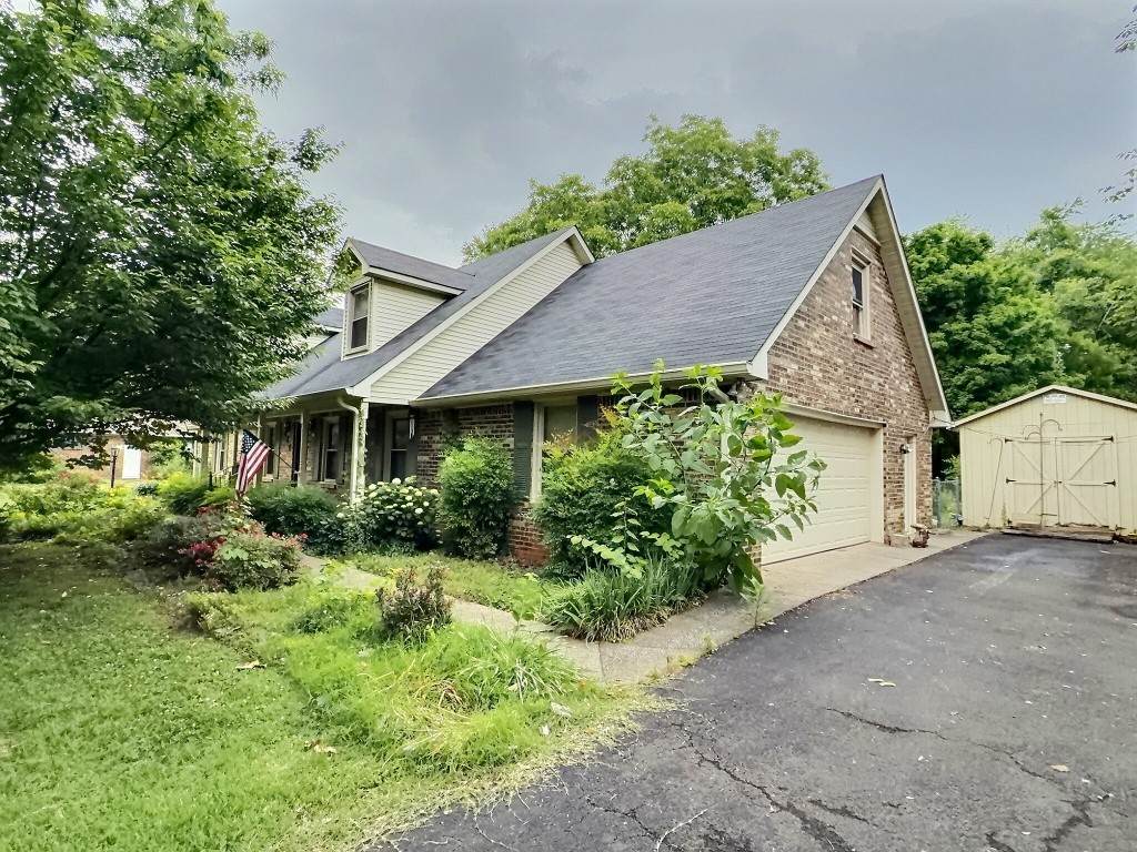 687 Plantation Dr - Photo 1