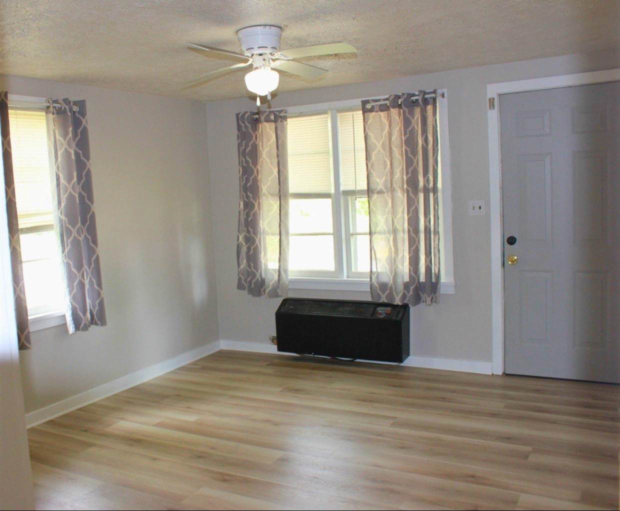 https://bt-photos.global.ssl.fastly.net/nashville/1280_boomver_1_RTC3221813-1.jpg
