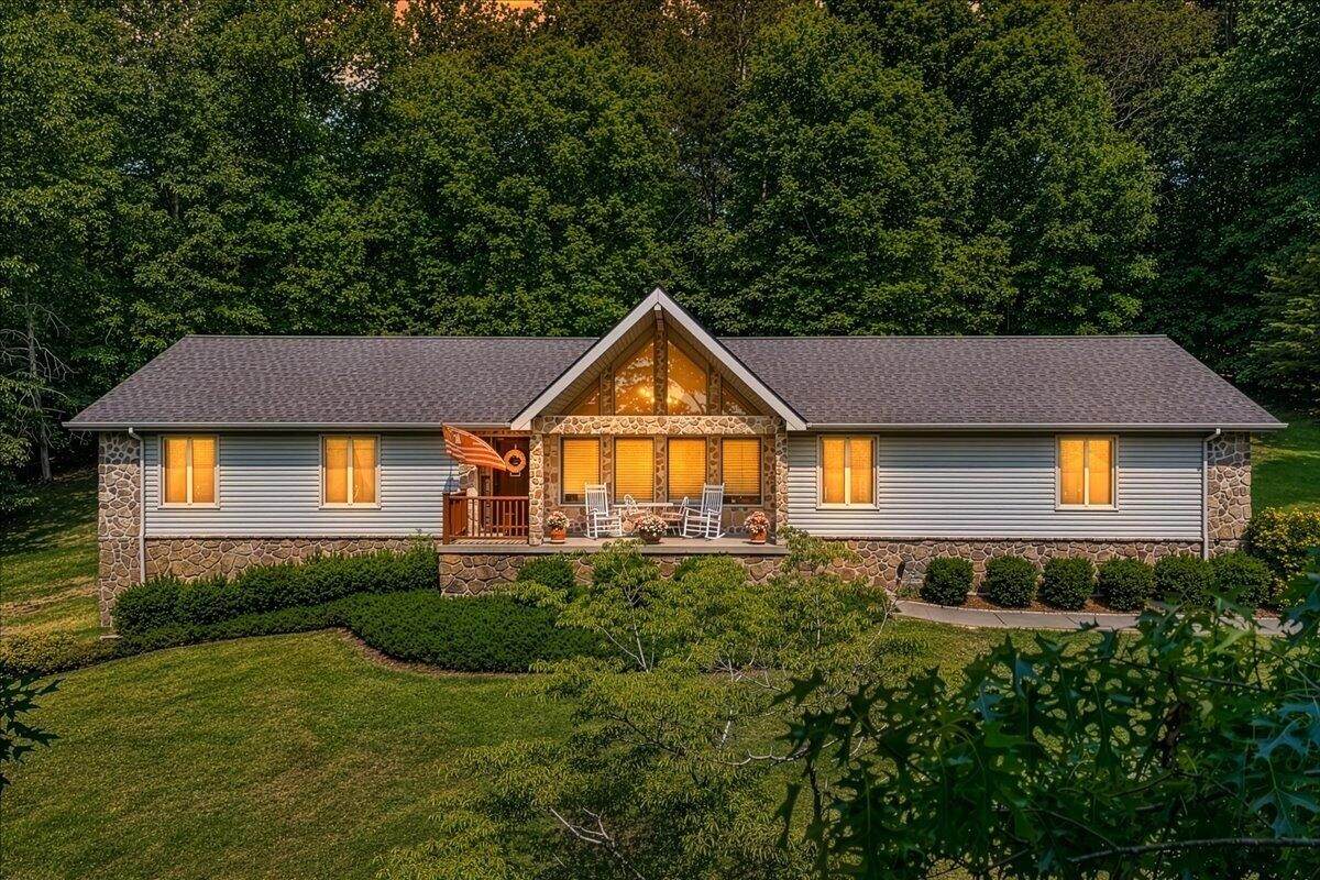 456 County Road 135 - Photo 1