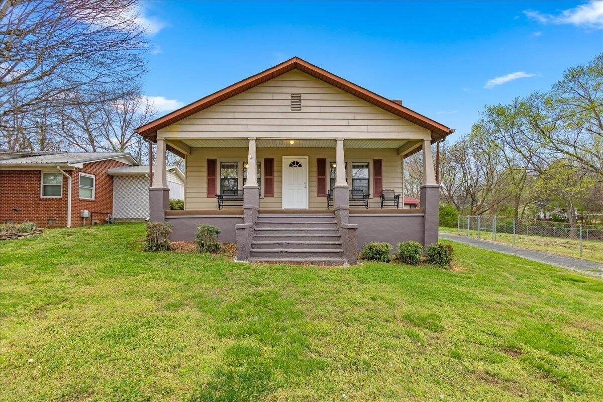 109 Fisher Street - Photo 1