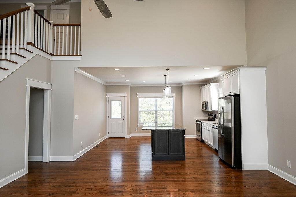 https://bt-photos.global.ssl.fastly.net/nashville/orig_boomver_1_RTC3223327-1.jpg