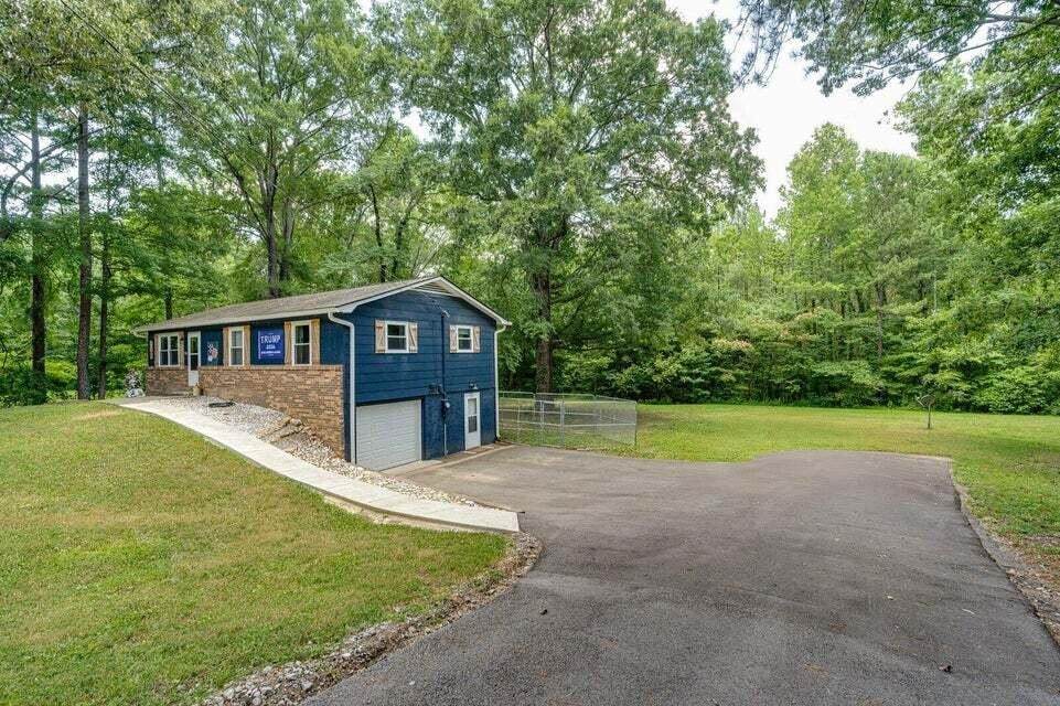https://bt-photos.global.ssl.fastly.net/nashville/orig_boomver_1_RTC3223397-1.jpg