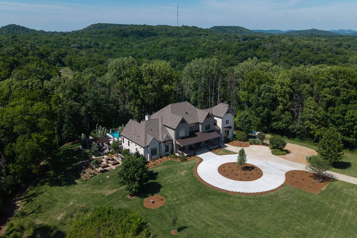 5019 Hilltop Ln - Photo 1