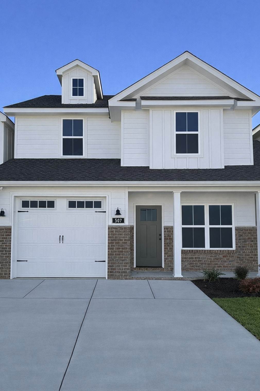 507 Rohan Drive - Photo 1