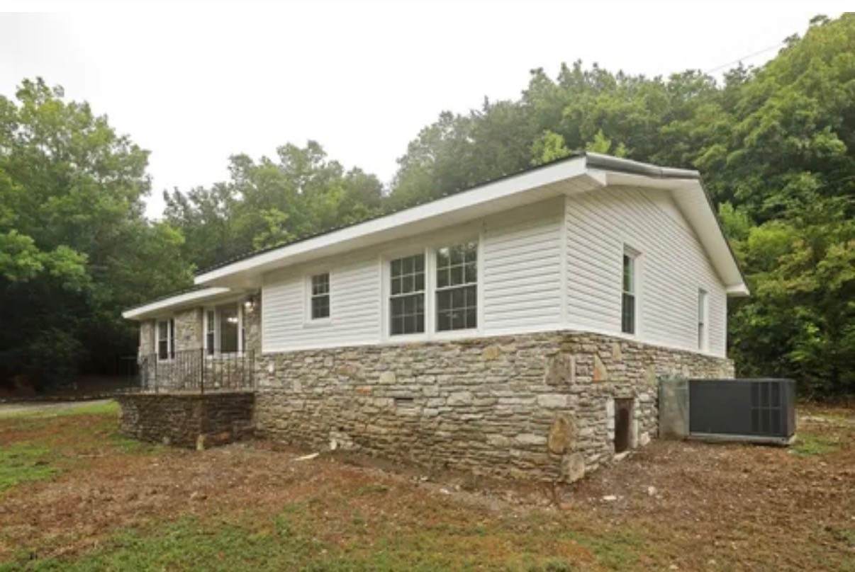 253 Shelbyville Hwy - Photo 1