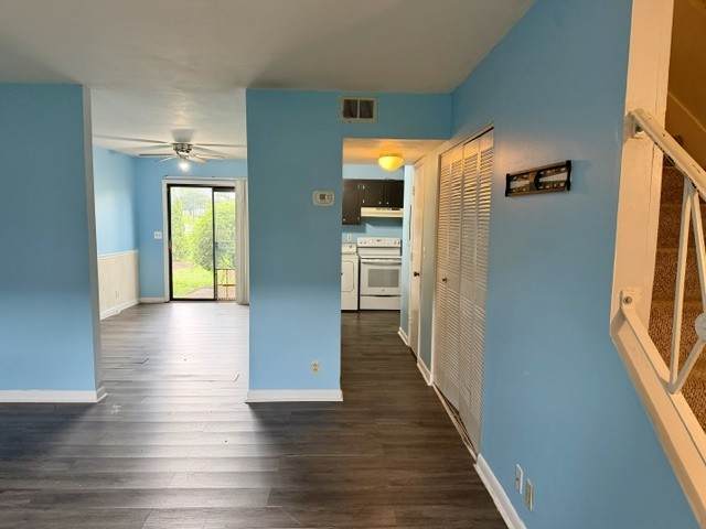 370 Wallace Rd - Photo 1