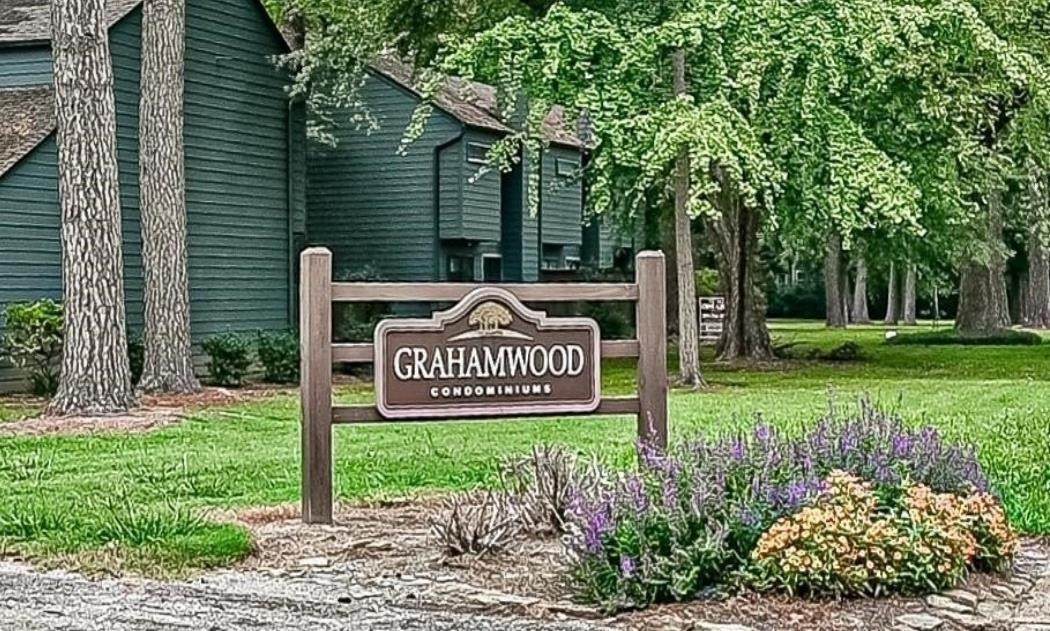 3989 Grahamdale Cir - Photo 1