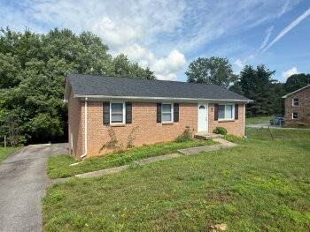 1318 Courtney Dr - Photo 1