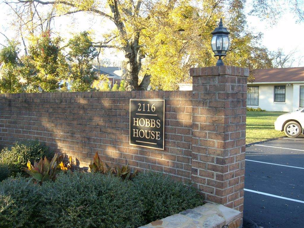 2116 Hobbs Rd - Photo 1