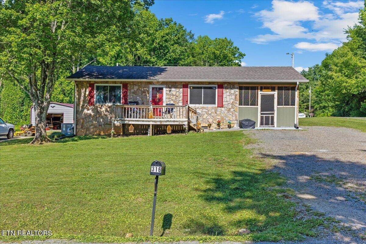 316 N Iowa Ave - Photo 1