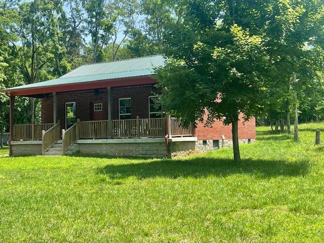 713 Lewis Ave - Photo 1