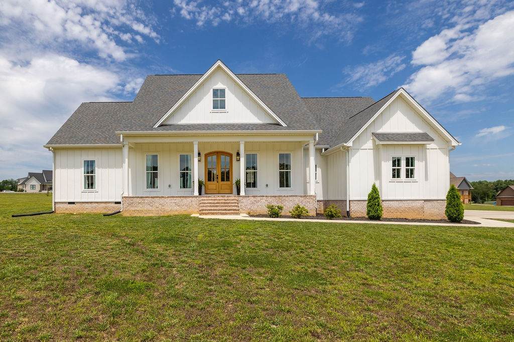 134 Hurst Dr - Photo 1