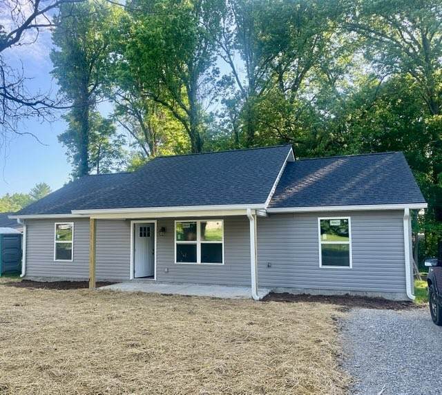 204 E Peter Ave - Photo 1