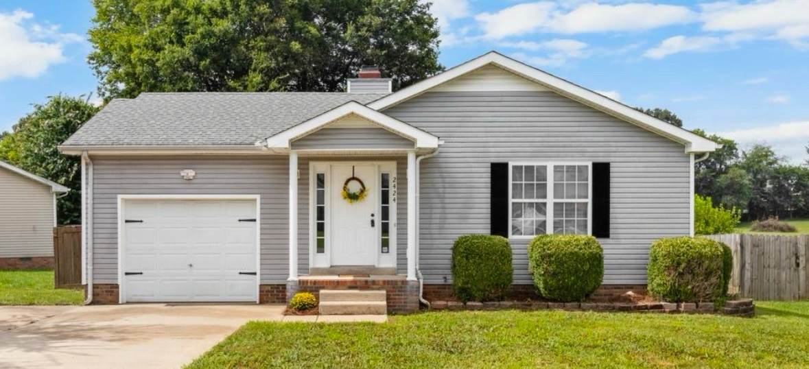 2424 Calico Ct - Photo 1