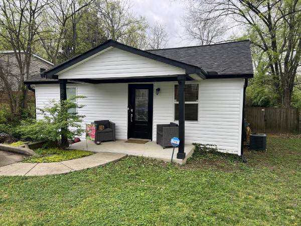 316 Edwin St - Photo 1