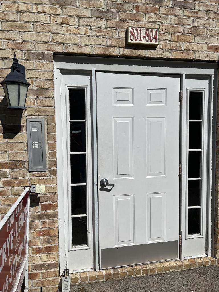 804 Churchill Xing - Photo 1