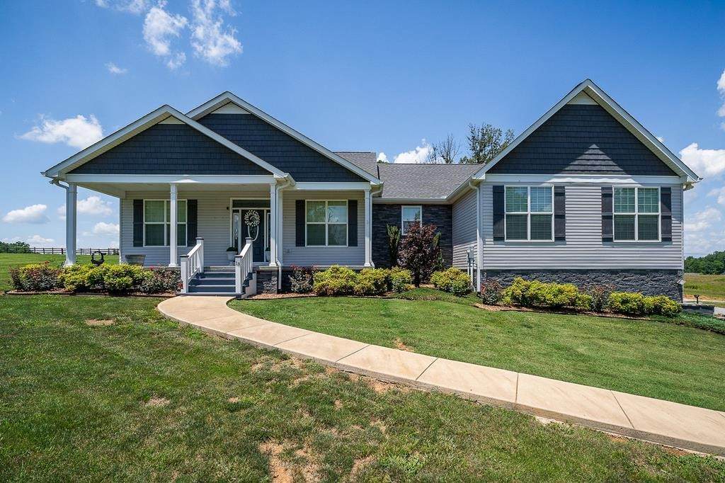 18 Faith Rae Blvd - Photo 1