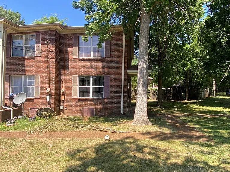 807 Holder Ct - Photo 1