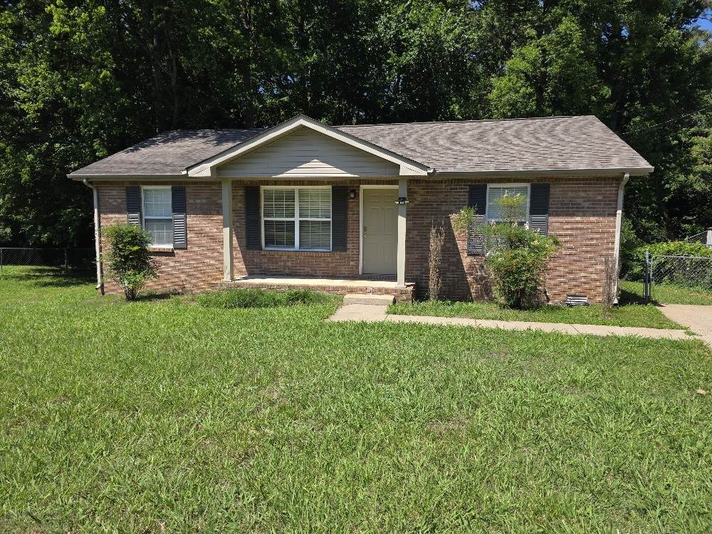 105 Monarch Ln - Photo 1