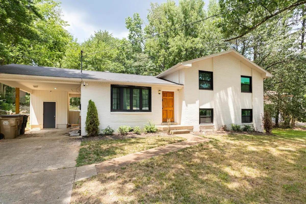 599 Hill Creek Dr - Photo 1