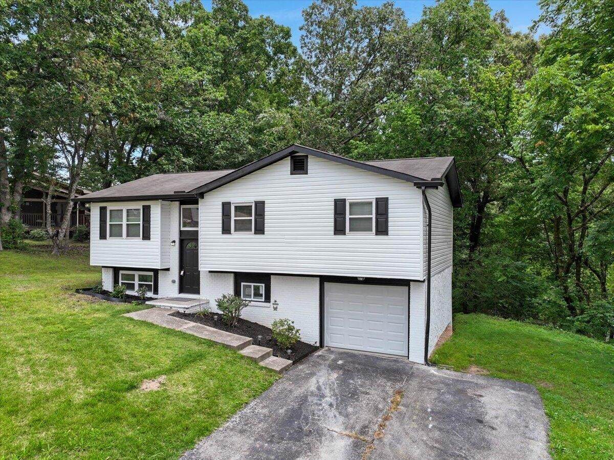 416 Northmont Road - Photo 1