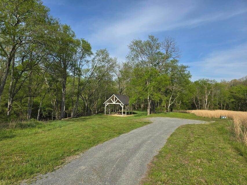 https://bt-photos.global.ssl.fastly.net/nashville/orig_boomver_1_RTC3247607-1.jpg