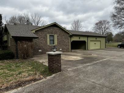 https://bt-photos.global.ssl.fastly.net/nashville/orig_boomver_1_RTC3248209-1.jpg