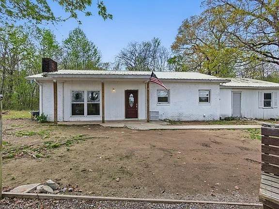 12 Dukes Ln - Photo 1