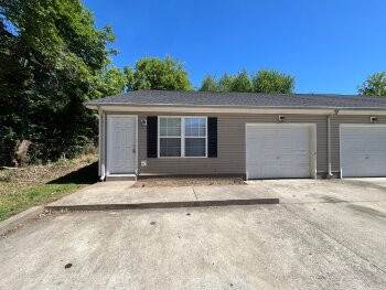 9063 Pembroke Oak Grove Rd - Photo 1