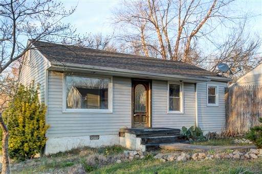 703 Monroe Street - Photo 1