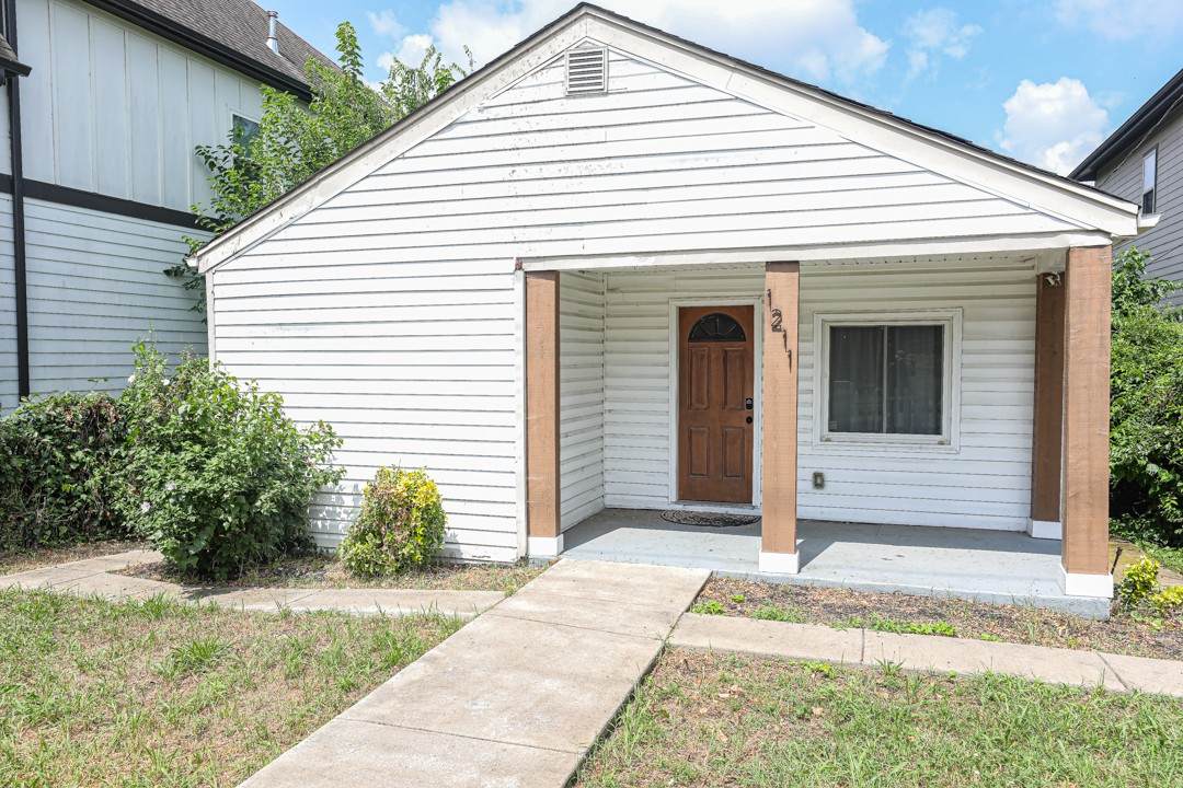 1211 14th Ave - Photo 1