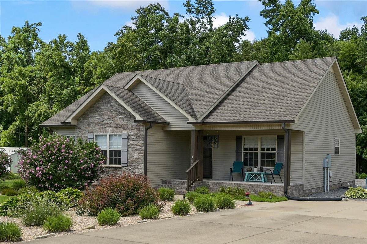 390 Marys Ln - Photo 1