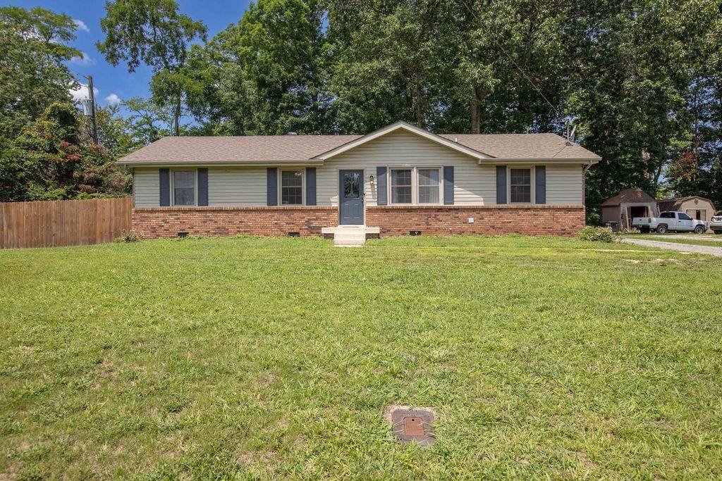245 Charlemagne Blvd - Photo 1