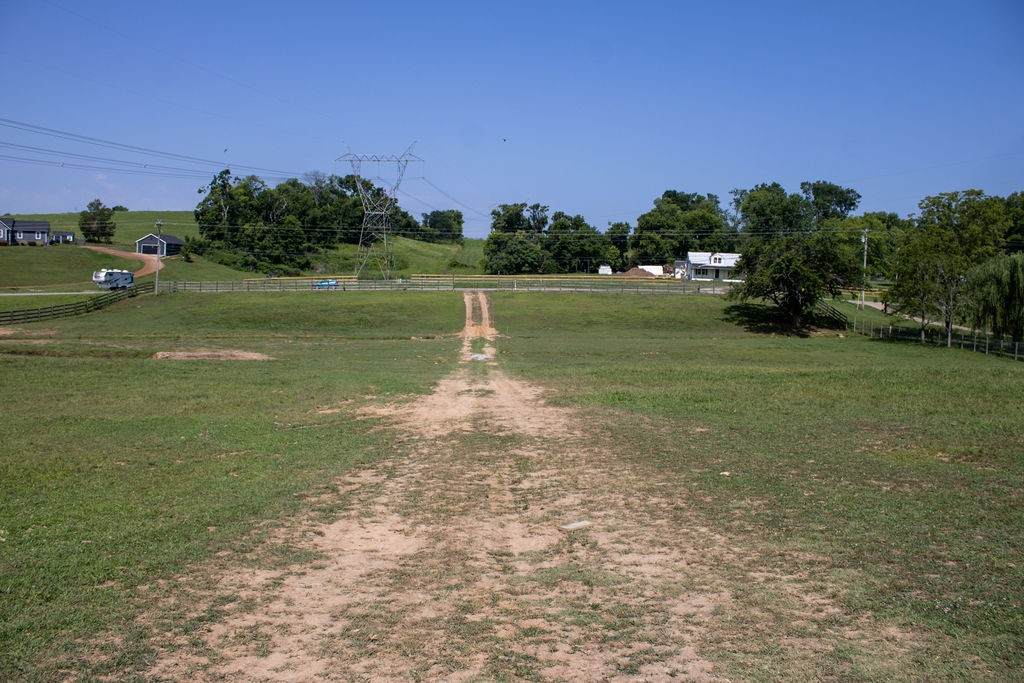 https://bt-photos.global.ssl.fastly.net/nashville/orig_boomver_1_RTC3262625-1.jpg