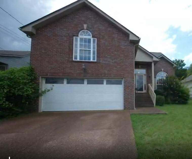2820 Stokers Ln - Photo 1