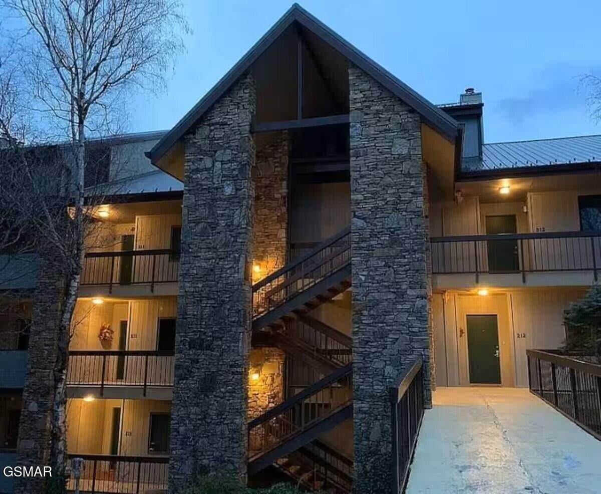 1130 Ski View Drive - Photo 1